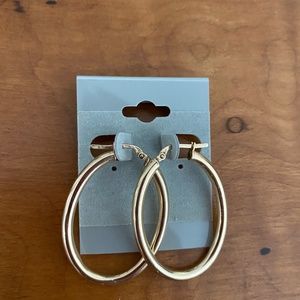 14k Gold Oval Hoop Earrings - Milor